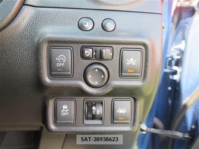 Nissan NOTE 2015-12 327274-17