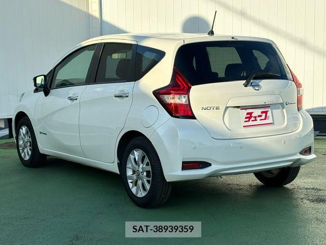 Nissan NOTE 2018-09 373642-8