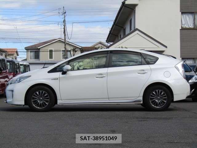 Toyota PRIUS 2012-11 211198-4