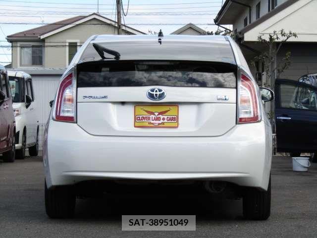 Toyota PRIUS 2012-11 211198-5