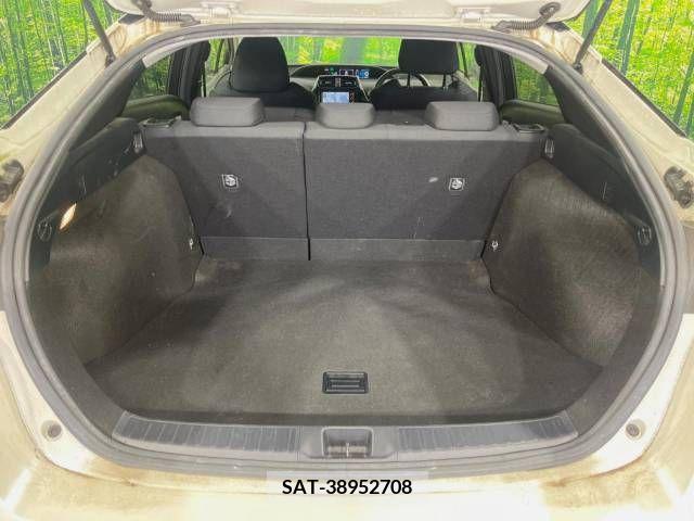 Toyota PRIUS 2016-01 219941-9