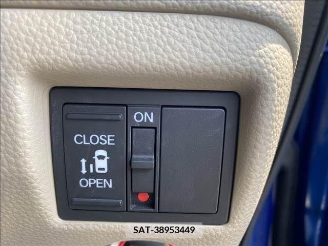Honda N BOX 2019-08 307077-9