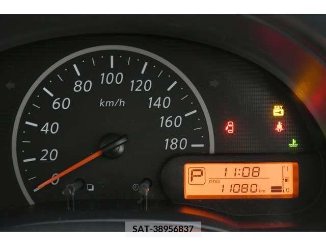Nissan MARCH 2014-01 225093-18