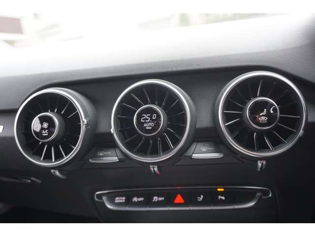 Audi TT 2020-03 22759-13