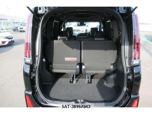 Toyota NOAH 2021-05 214069-19