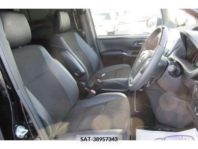 Toyota NOAH 2021-05 214069-16