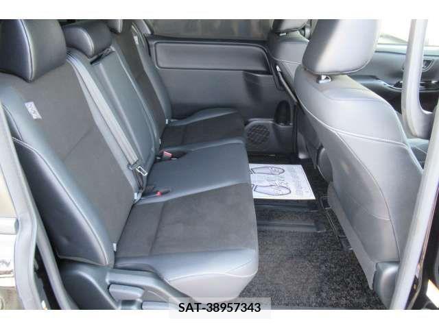 Toyota NOAH 2021-05 214069-17