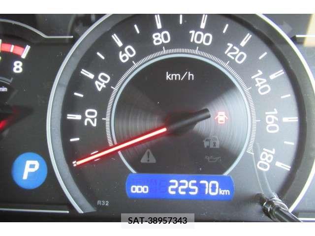 Toyota NOAH 2021-05 214069-9