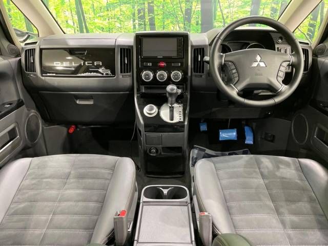 Mitsubishi DELICA D5 2019-01 13571-1