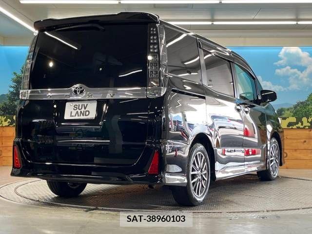 Toyota VOXY 2015-10 321454-17