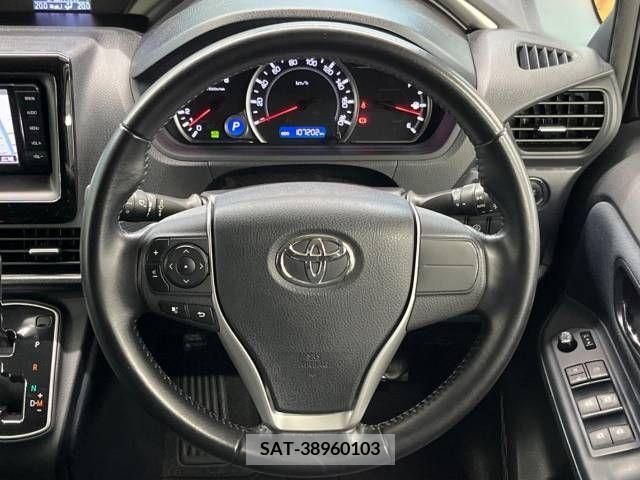 Toyota VOXY 2015-10 321454-11