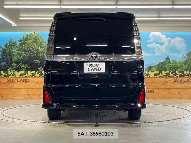 Toyota VOXY 2015-10 321454-15