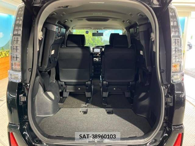 Toyota VOXY 2015-10 321454-10