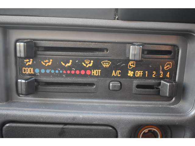 Isuzu ELF TRUCK 2005-01 8773-15