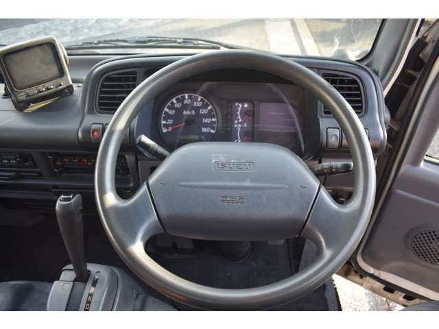 Isuzu ELF TRUCK 2005-01 8773-1