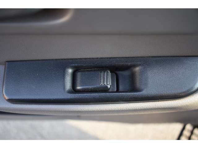 Isuzu ELF TRUCK 2005-01 8773-7