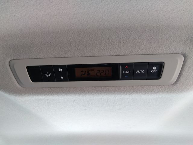 Toyota VOXY 2014-04 20766-16