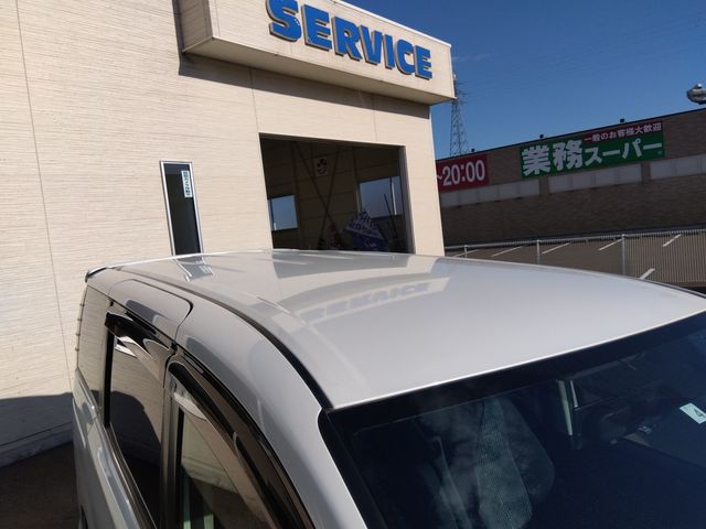 Toyota VOXY 2014-04 20766-9