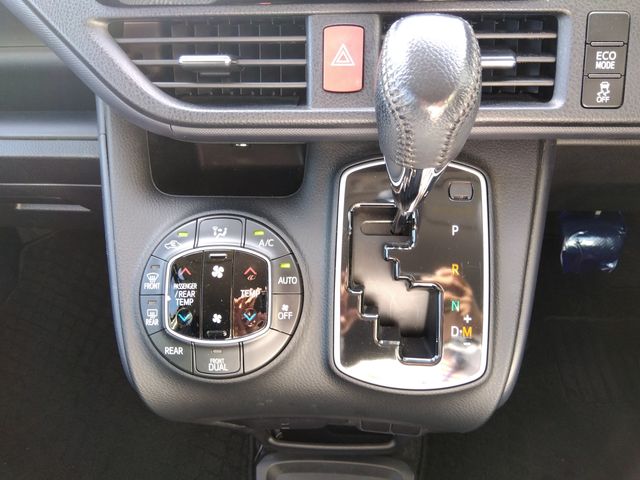 Toyota VOXY 2014-04 20766-13