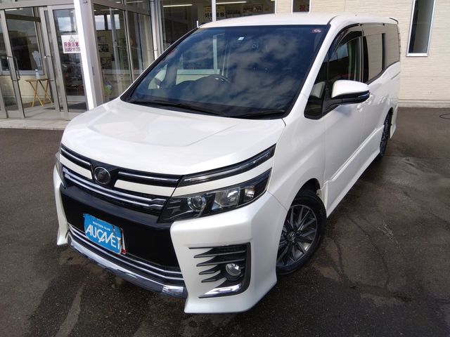 Toyota VOXY 2014-04 20766-0