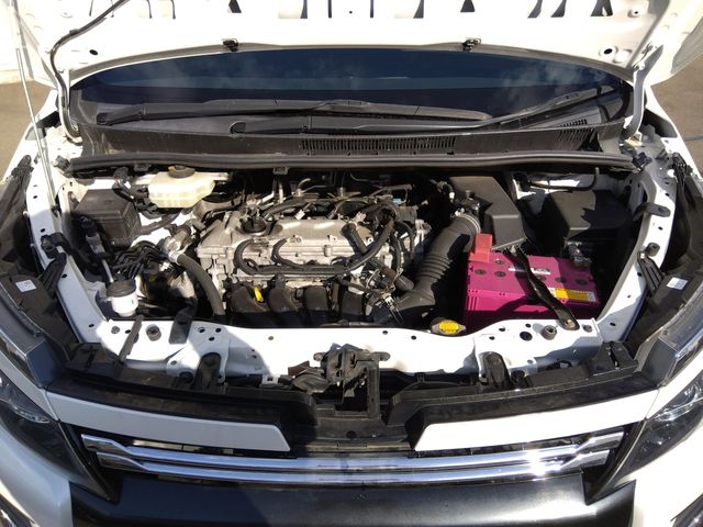 Toyota VOXY 2014-04 20766-19