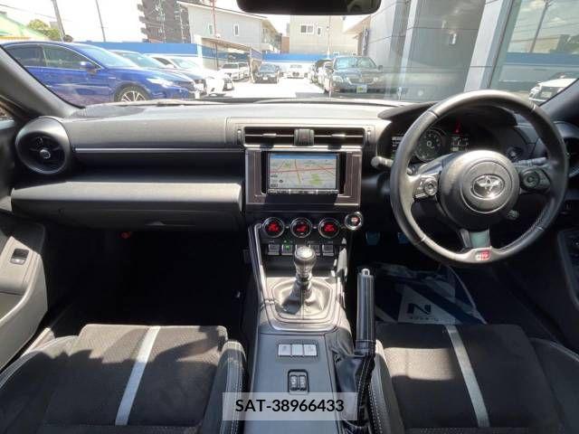 Toyota 86 2023-04 350699-1