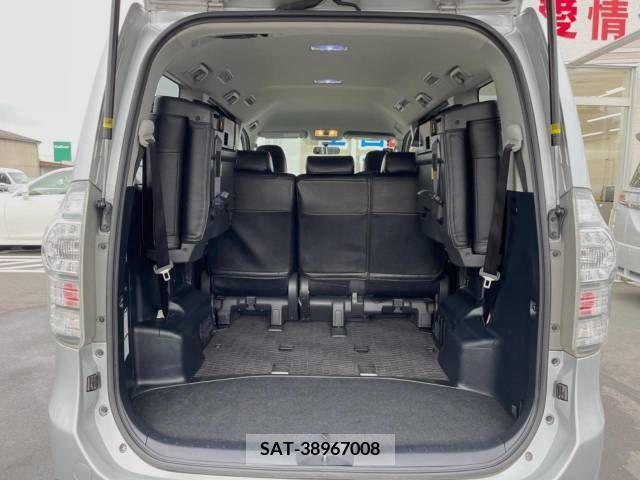 Toyota VOXY 2011-02 321333-12