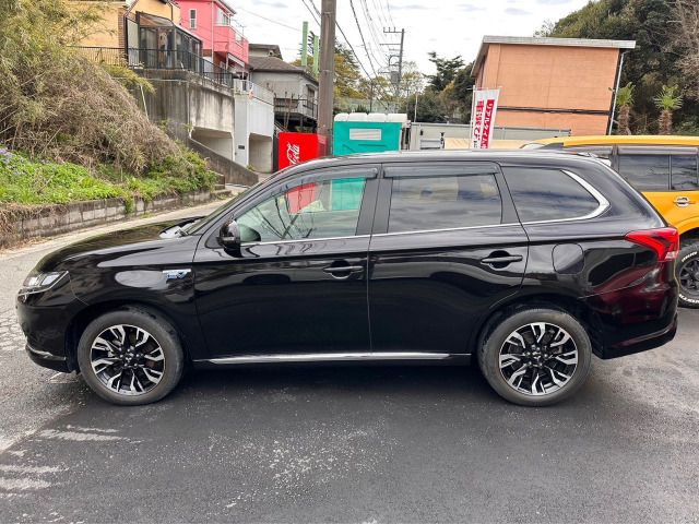 Mitsubishi OUTLANDER PHEV 2017-11 3509-6