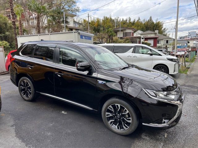 Mitsubishi OUTLANDER PHEV 2017-11 3509-5