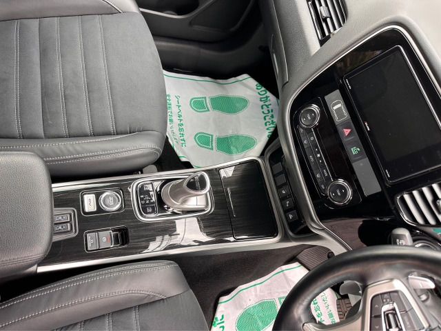 Mitsubishi OUTLANDER PHEV 2017-11 3509-13