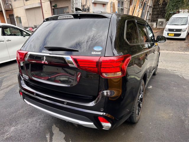 Mitsubishi OUTLANDER PHEV 2017-11 3509-10