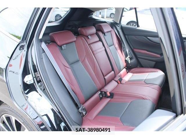 Subaru LEVORG 2023-03 352604-13