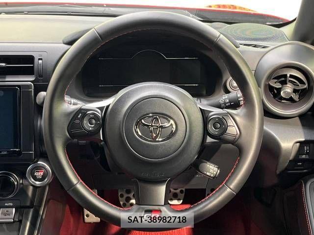 Toyota 86 2022-04 228949-11