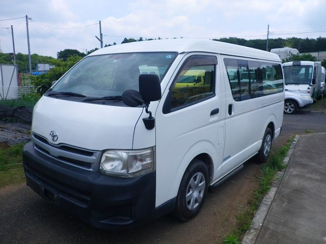 Toyota HIACE WAGON 2011-03 985-0