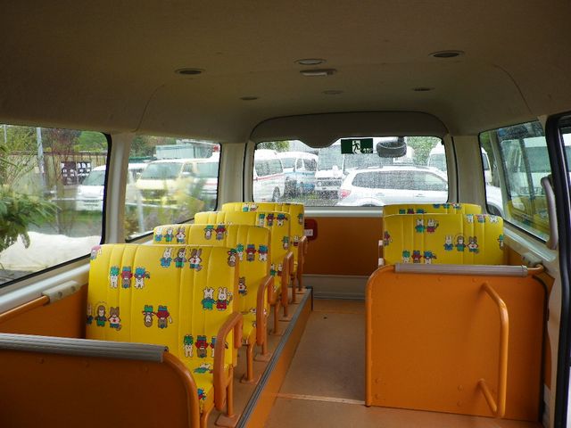 Toyota HIACE WAGON 2011-03 985-6