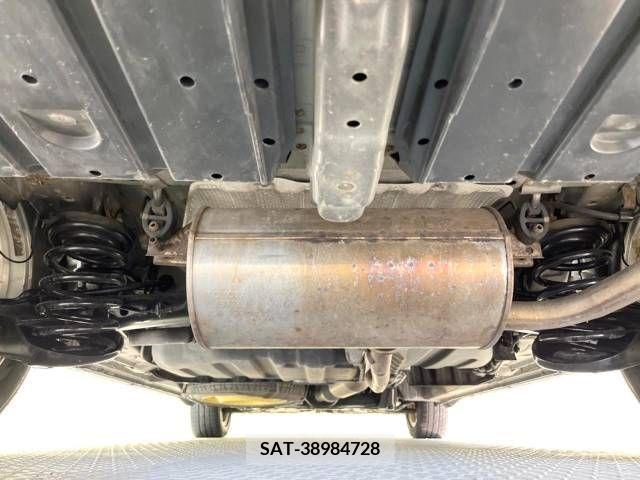 Toyota VOXY 2008-11 254569-19