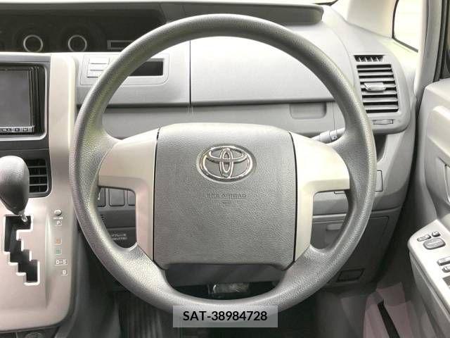 Toyota VOXY 2008-11 254569-12