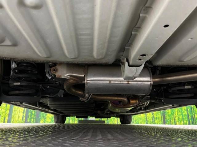 Toyota VOXY 2017-02 17934-19