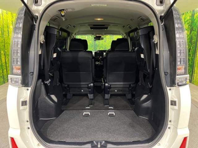 Toyota VOXY 2017-02 17934-11
