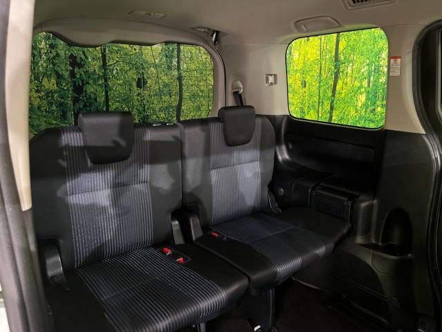 Toyota VOXY 2017-02 17934-10