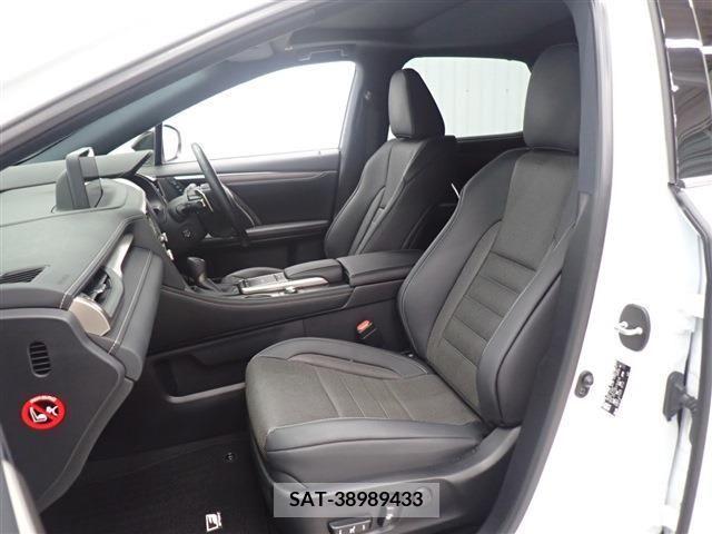 Lexus RX 2021-10 363025-23