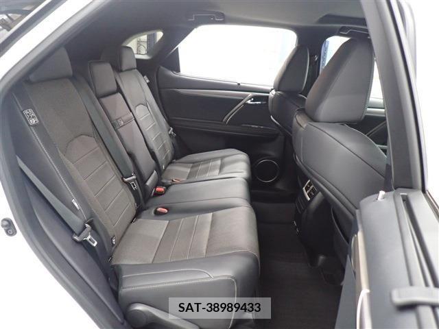 Lexus RX 2021-10 363025-22