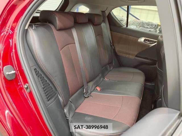 Lexus CT 2013-10 275251-9