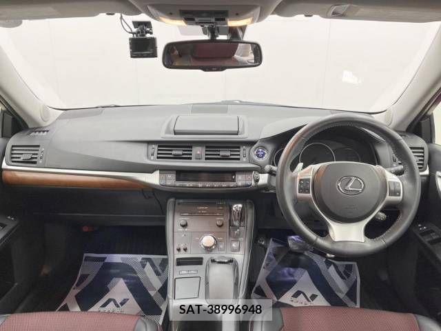 Lexus CT 2013-10 275251-1