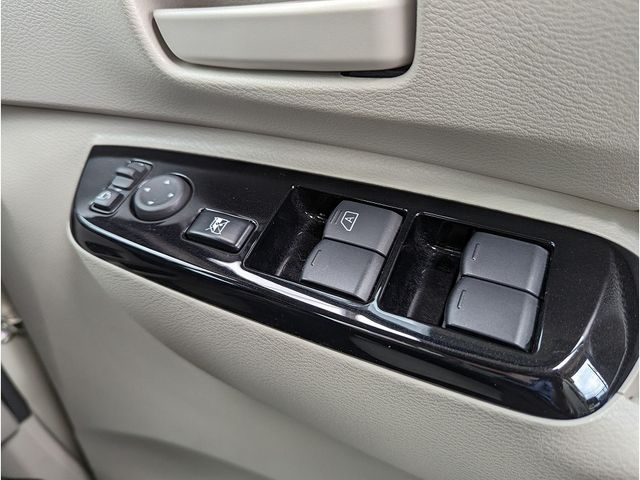 Nissan ROOX 2020-06 21373-7