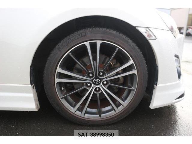 Toyota 86 2013-12 208732-11