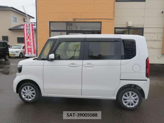 Honda N BOX 2023-10 240812-3
