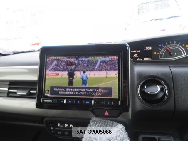 Honda N BOX 2023-10 240812-20