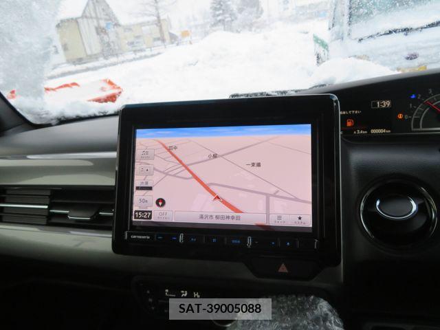 Honda N BOX 2023-10 240812-21