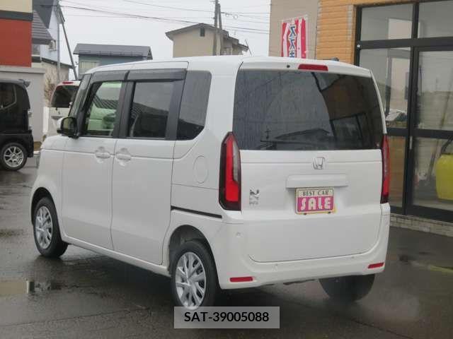 Honda N BOX 2023-10 240812-7